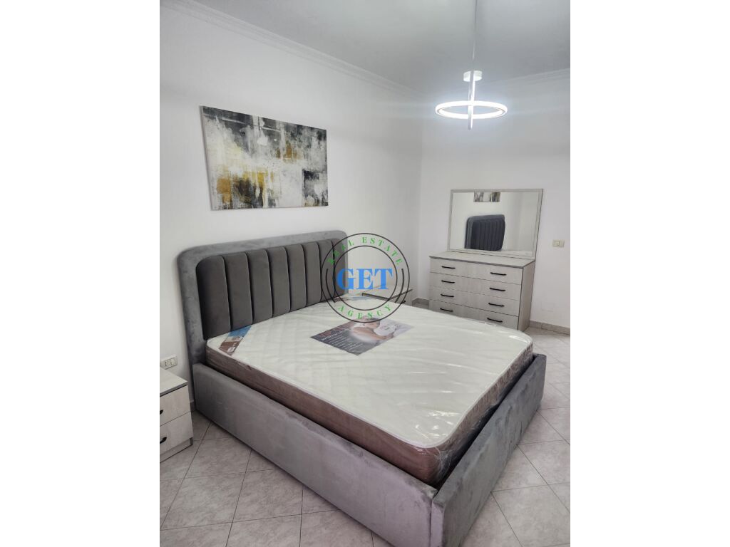 Shitet, Apartament 1+1 ne Plazh Hekurudha, Durres