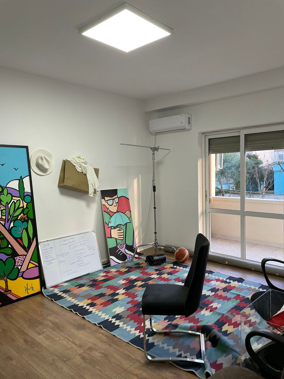 Jepet me qera Apartamenti 2+1 per ambient biznesi