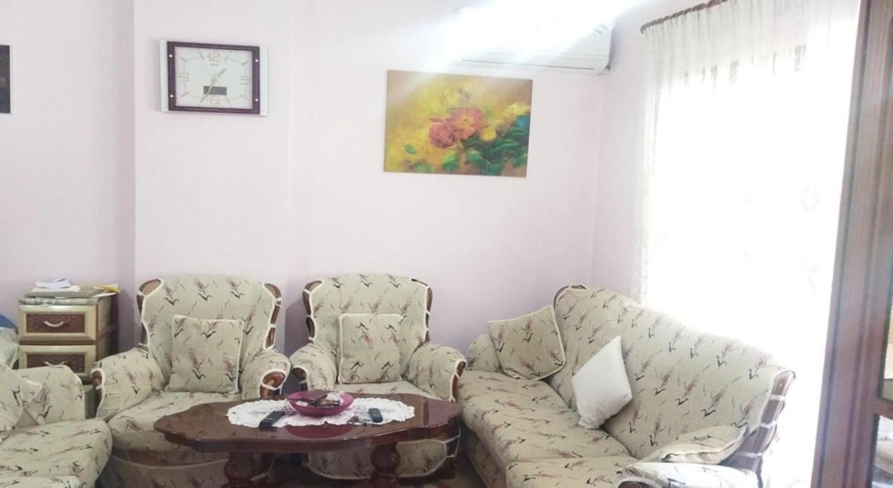 JEPET ME QERA APARTAMENT 2+1+ Parkim KOMBINAT- 350 Euro