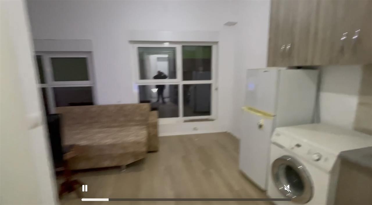 JEPET ME QERA NJË GASIONERE