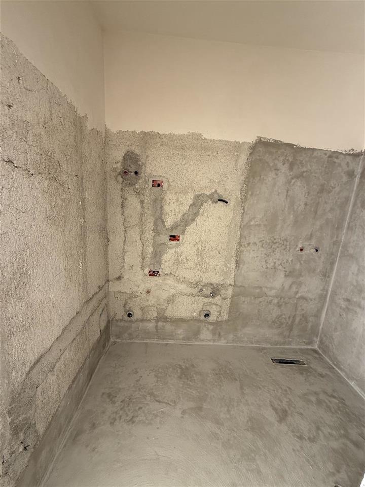 Shitet Gazonjere ne golem Mali Robit