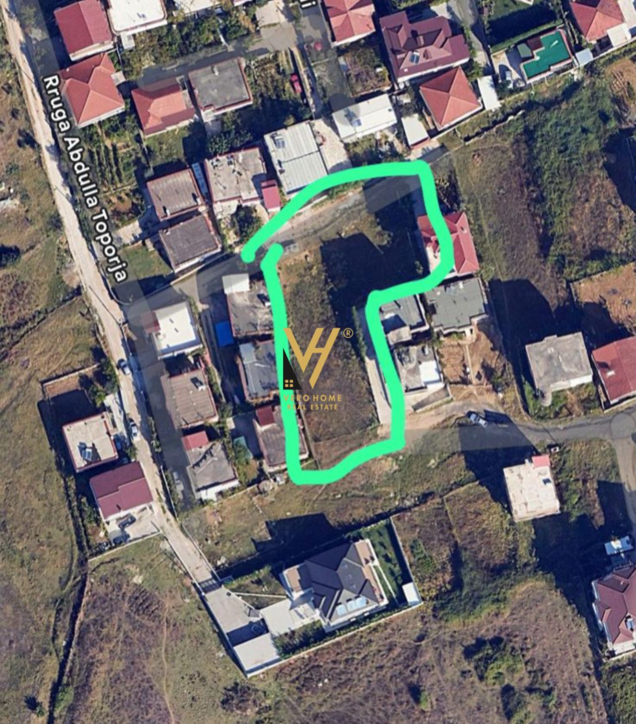 TOKE 1.000 M2 TEK AUTOSTRADA TR-EL 300.000 EURO