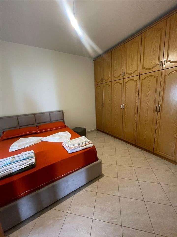 Jepet me qera Apartament 2+1+2+garazh ne Lungomare!
