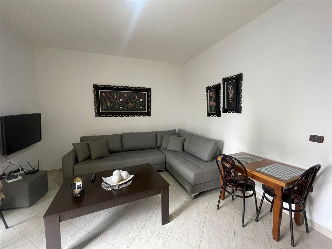 Jepet me qera Apartament 2+1+2+garazh ne Lungomare!
