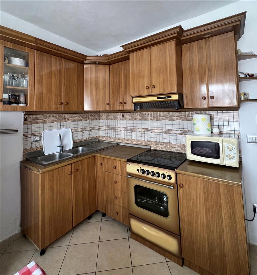 Shitet Apartament 2+1, Lagjja e Re, Patos