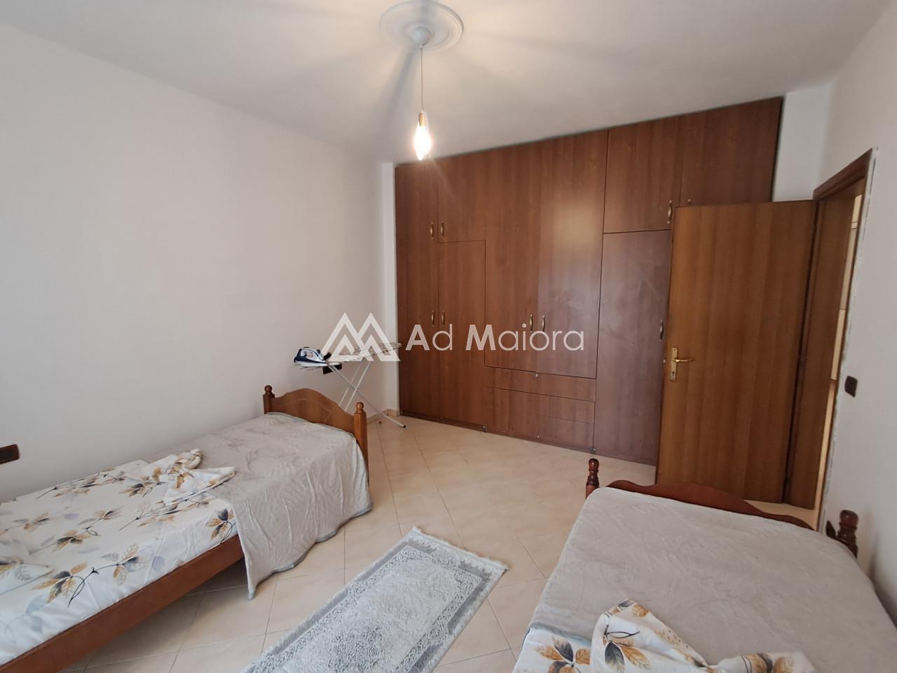 JEPET ME QIRA 2+1 NE UJSELLSI DURRES