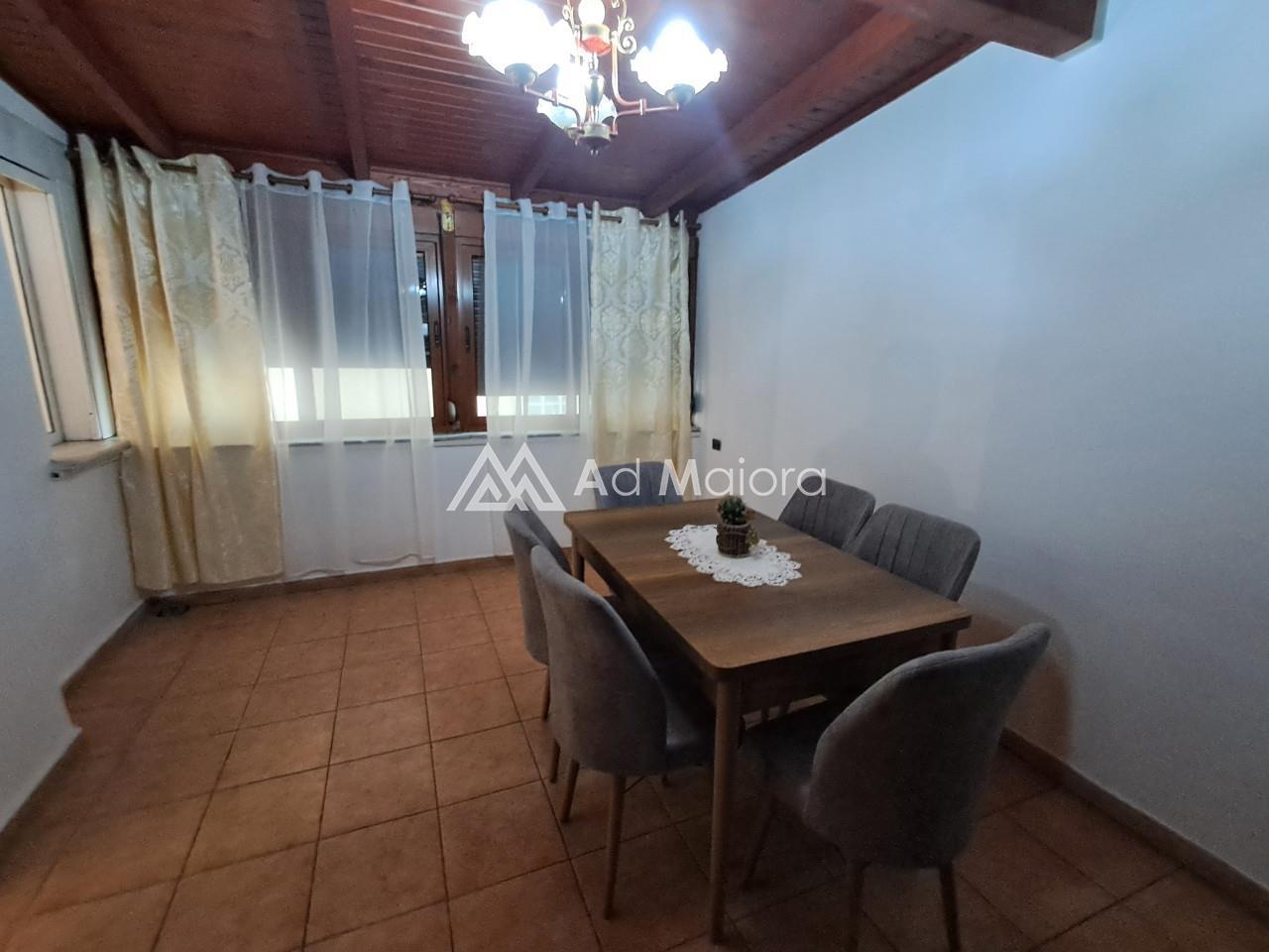 JEPET ME QIRA 2+1 NE UJSELLSI DURRES