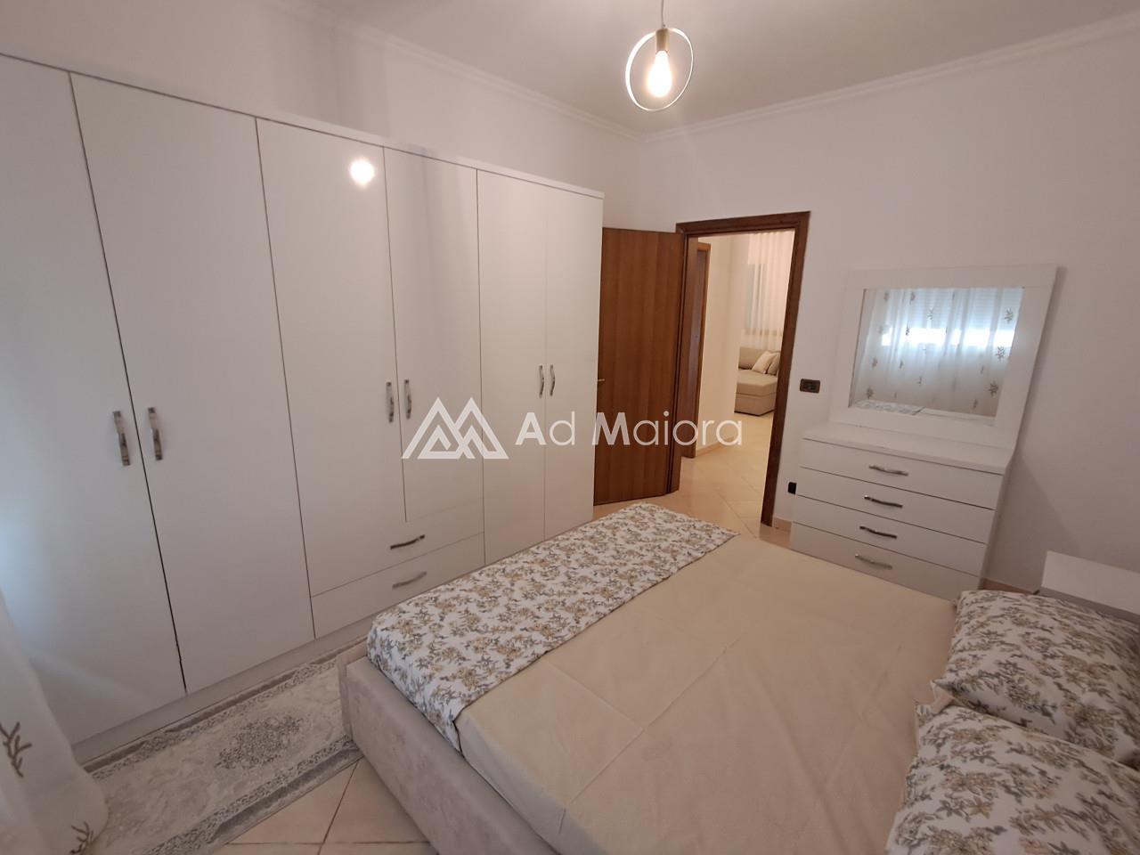 JEPET ME QIRA 2+1 NE UJSELLSI DURRES