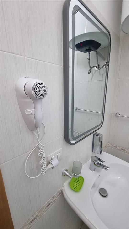 Shitet Garsoniere LUNGOMARE . Vlore