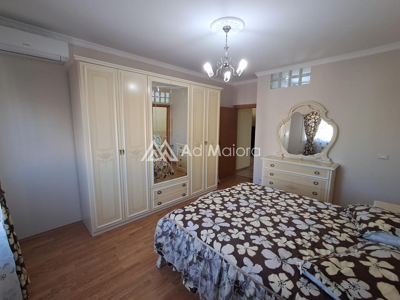 JEPET ME QIRA 2+1+2 NE QENDER DURRES