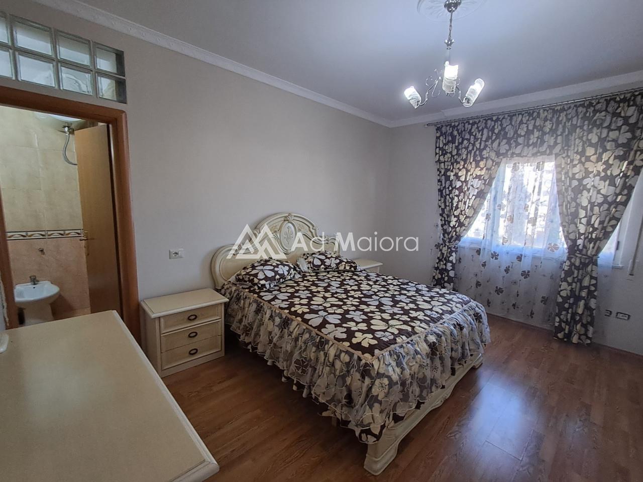 JEPET ME QIRA 2+1+2 NE QENDER DURRES