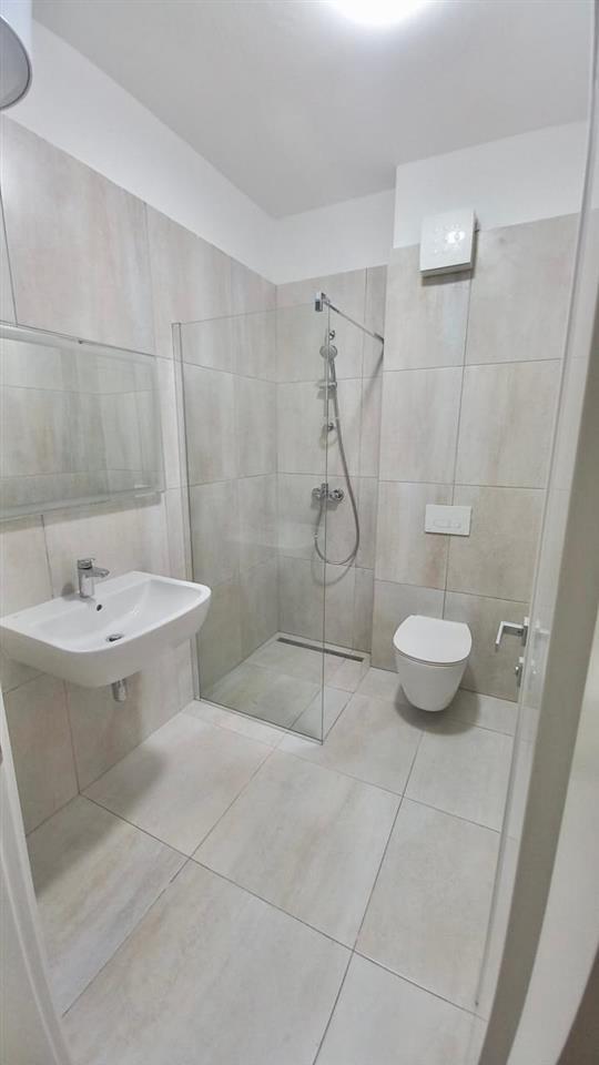 JEPET ME QERA APARTAMENT 2+1+2+POST PARKIMI LIQENI I THATE