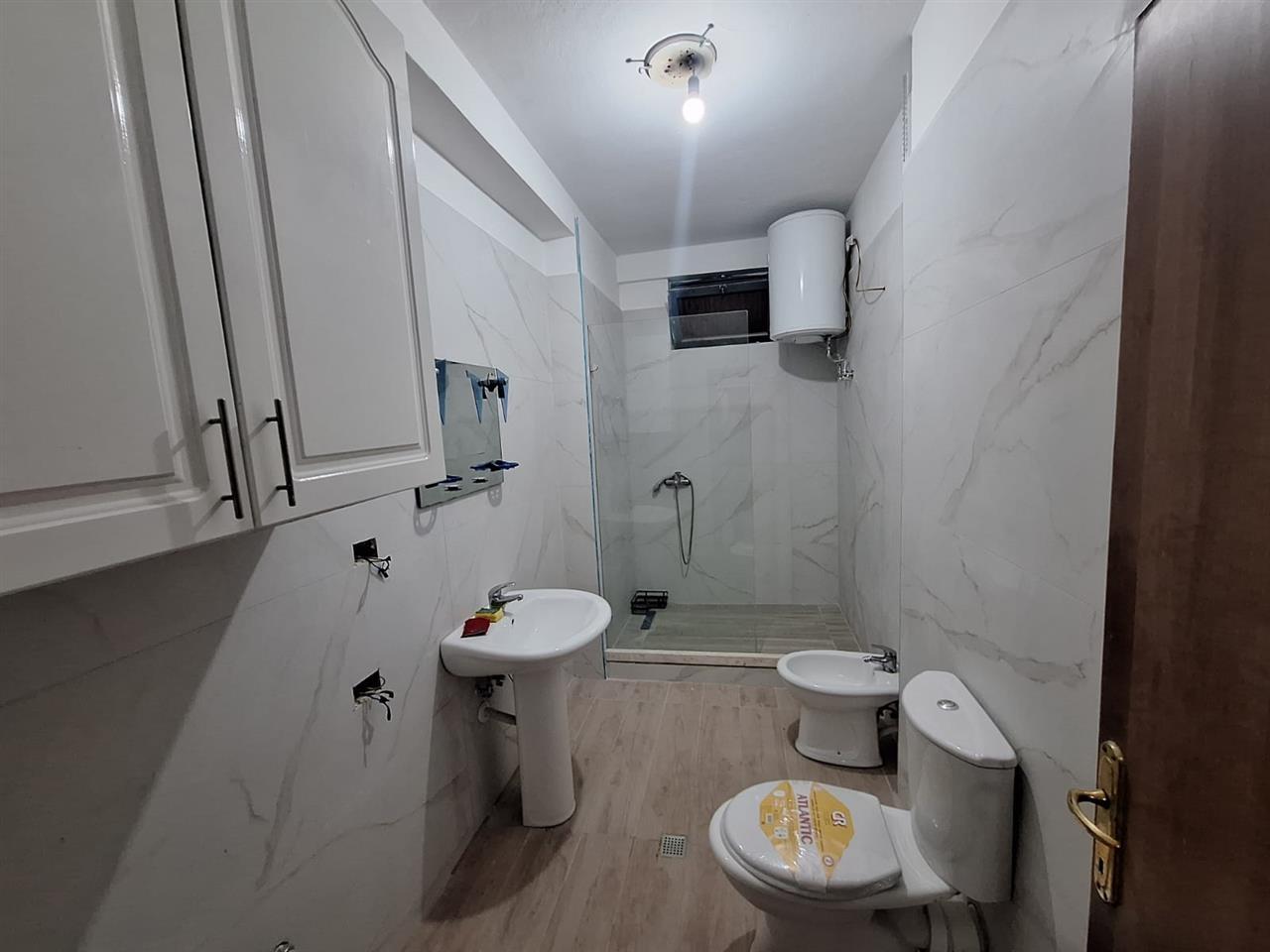 Jepet Hyrje me Qera 1+1 e Mobiluar