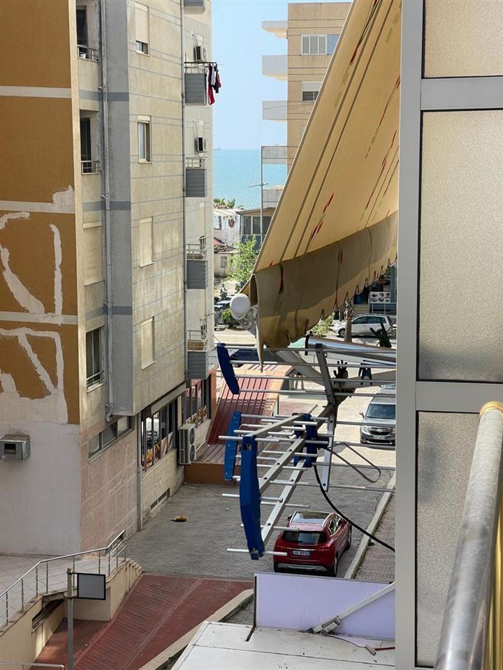 Shes Apartment 1+1 ke rrota kuqe plazh Durres 80.000 €