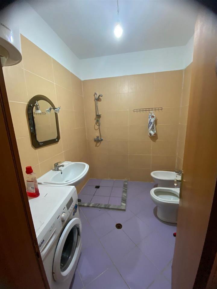 Shes Apartment 1+1 ke rrota kuqe plazh Durres 80.000 €