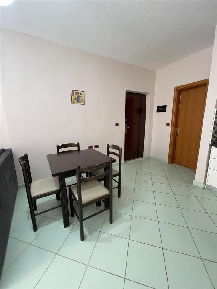 Shes Apartment 1+1 ke rrota kuqe plazh Durres 80.000 €