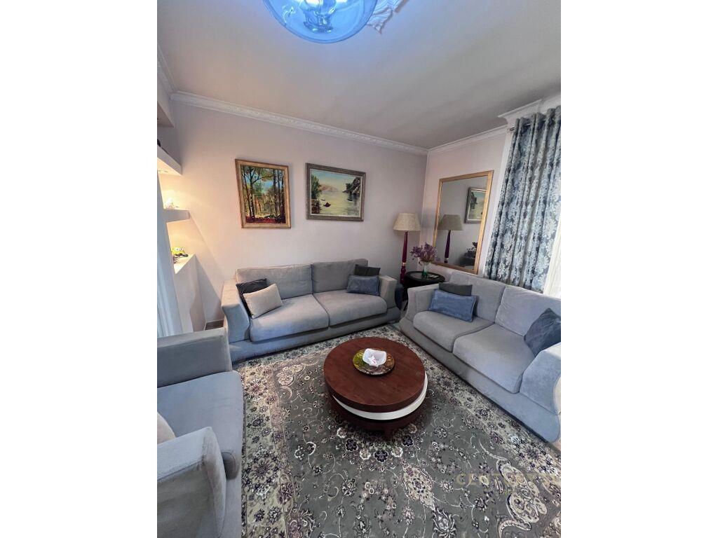 APARTAMENT 2+1 PER QIRA PRANE HILLTON!