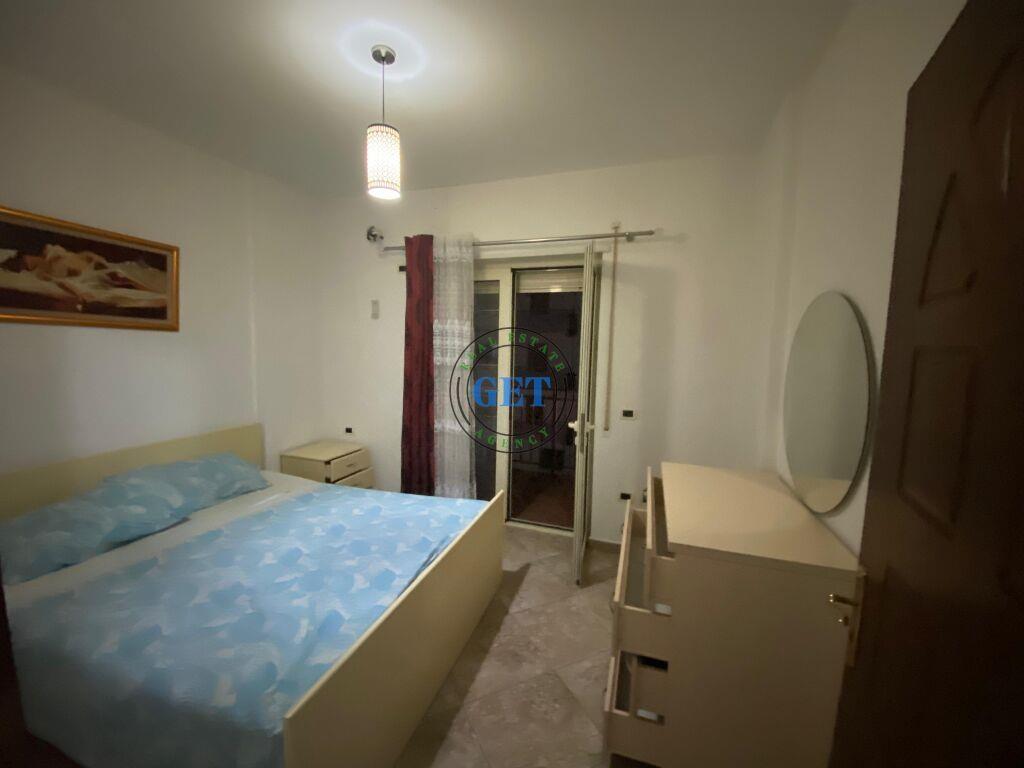 Jepet me Qira, Apartament 1+1+2 Ballkone, Rrota Kuqe,Plazh,