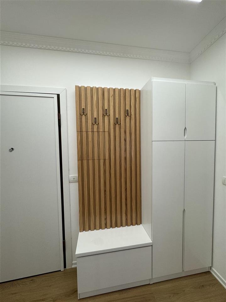 Jepet apartament me qera ne qytetin e Korçës (2+1+Ballkon)