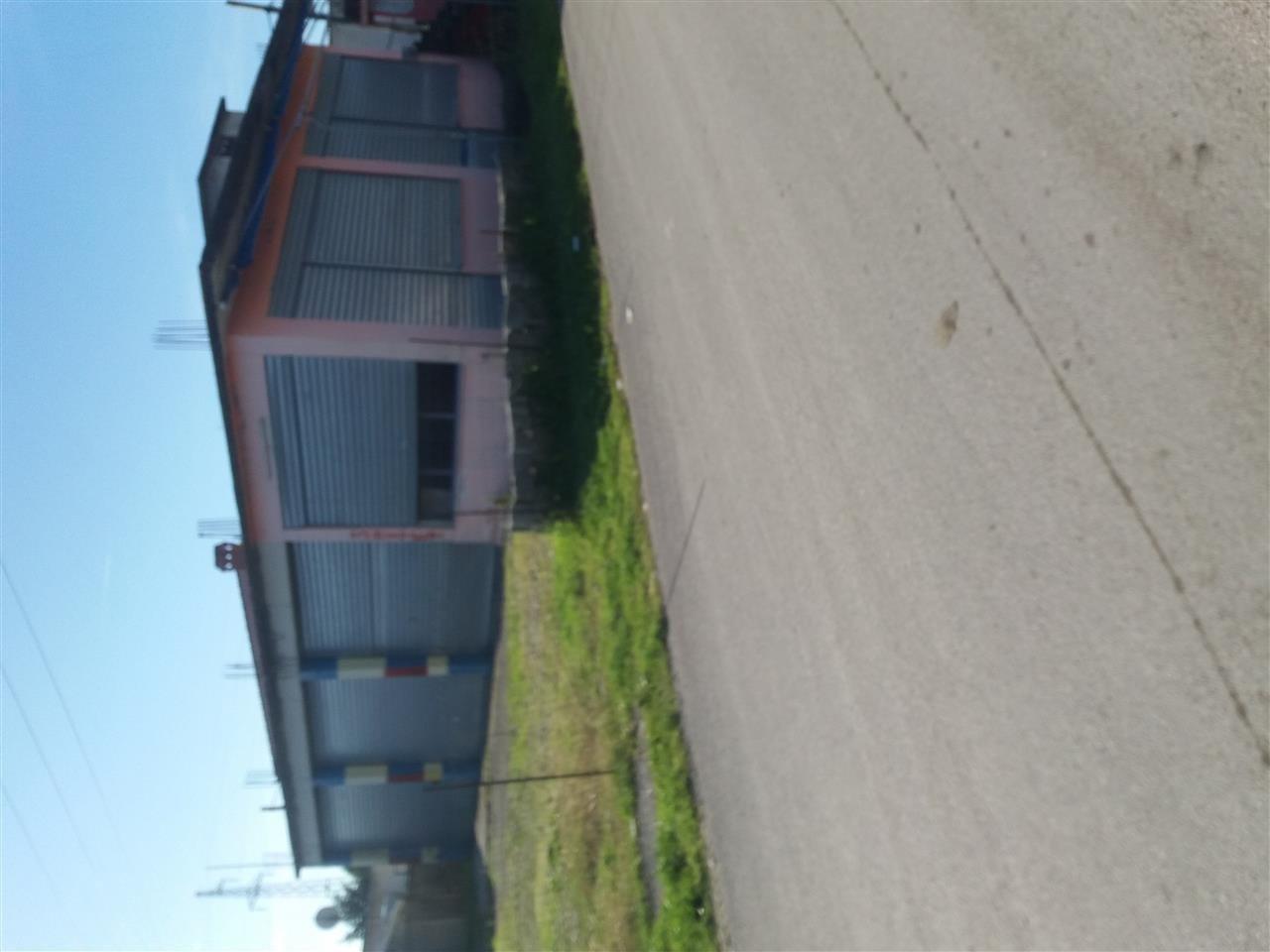 Ndertese 200m katror