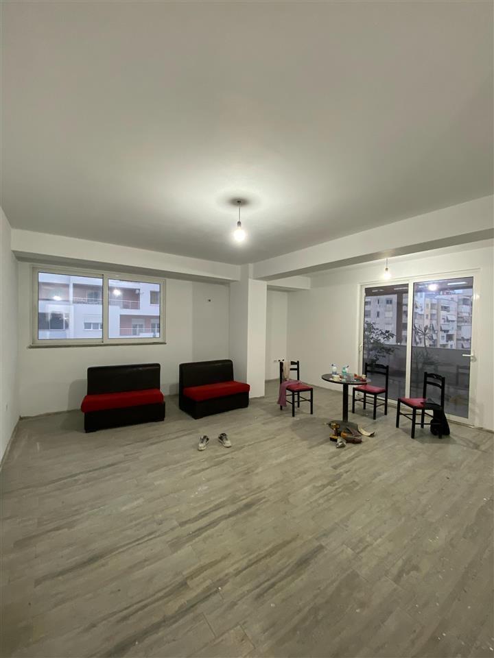 Apartament 5+2 me Verande