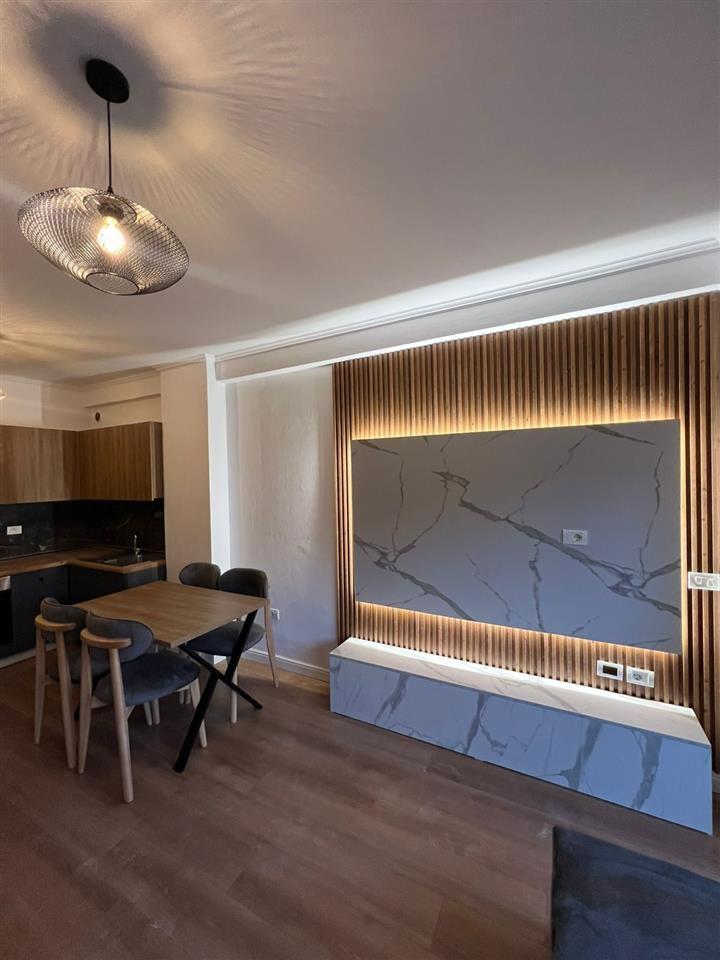 Shitet, Apartament 1+1,Shembi Kavajes, Durres.