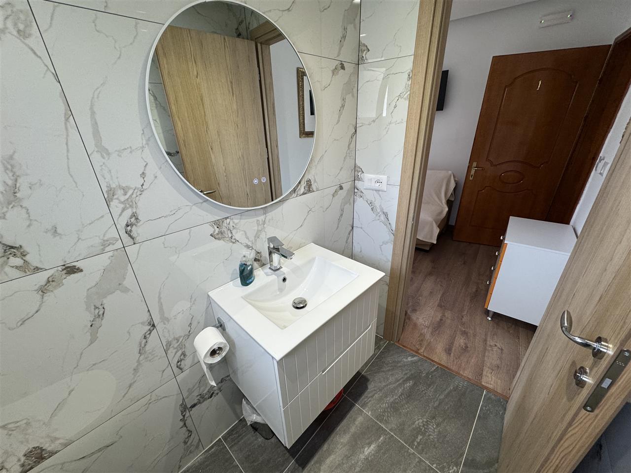 Jepen 6 dhoma me qera ne Sarande