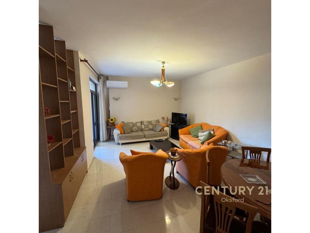 RRUGA E ELBASANIT, APARTAMENT 1+1 PER QIRA!