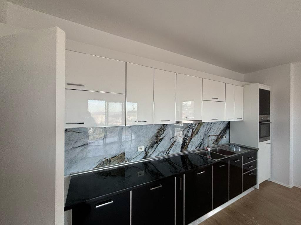 Jepet me qera Yzberisht