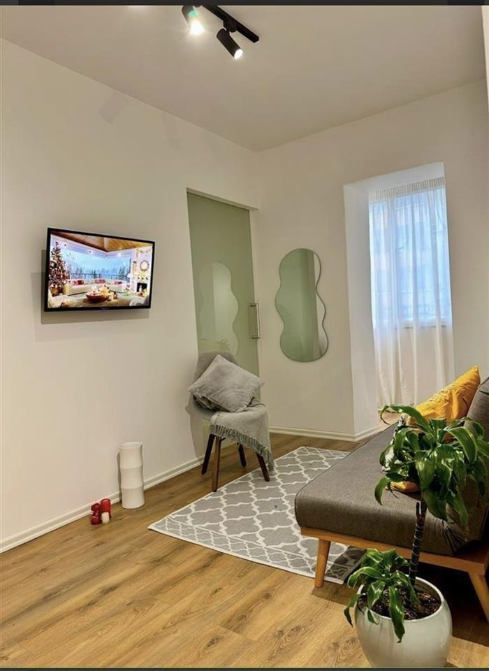 Te Liqeni Apartament 1+1 me Qera
