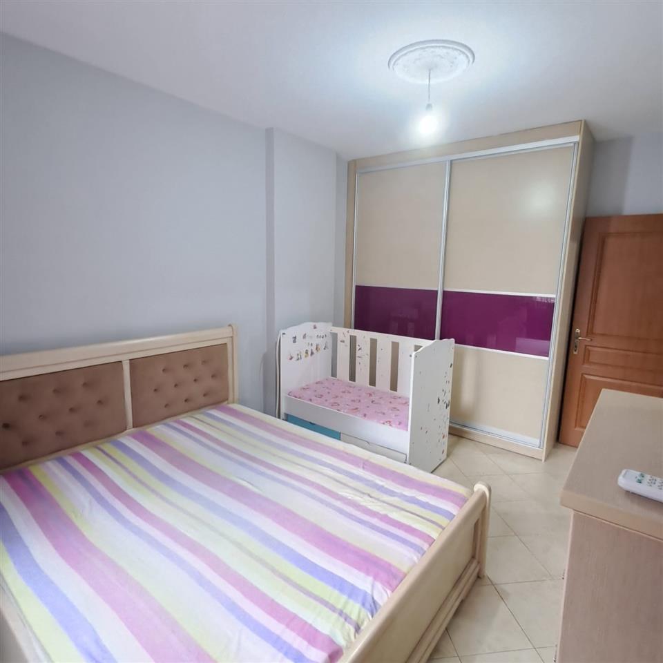Apartament 2+1 me Qira – Rruga 5 Maj