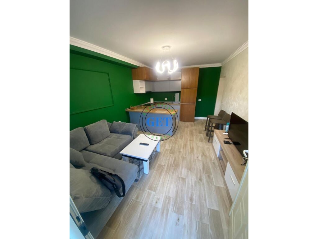 Jepet me Qira, Apartament 1+1+ Oborr, Vollga,