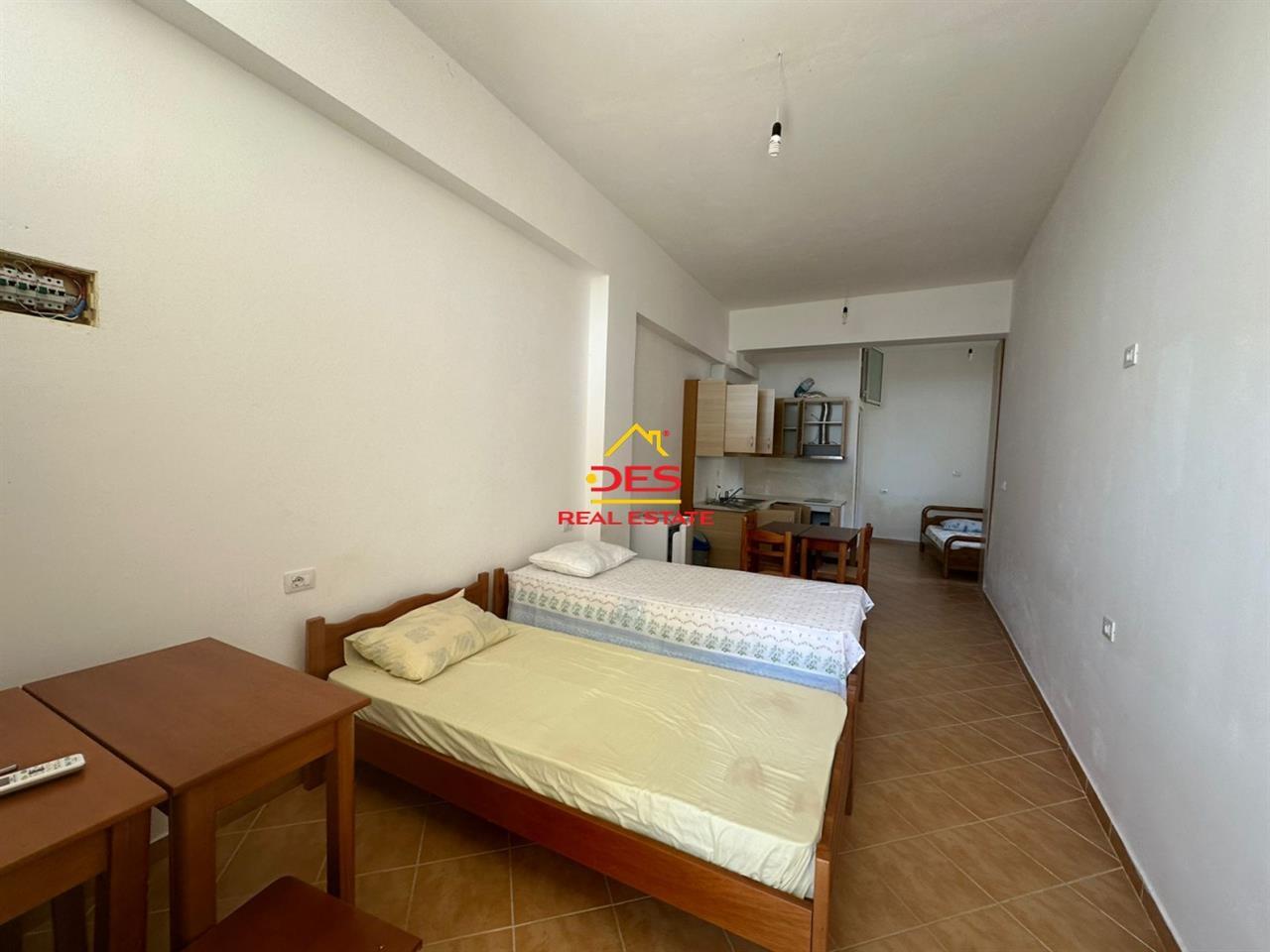 JEPEN ME QERA SEZONALE 5 STUDIO NE SARANDE