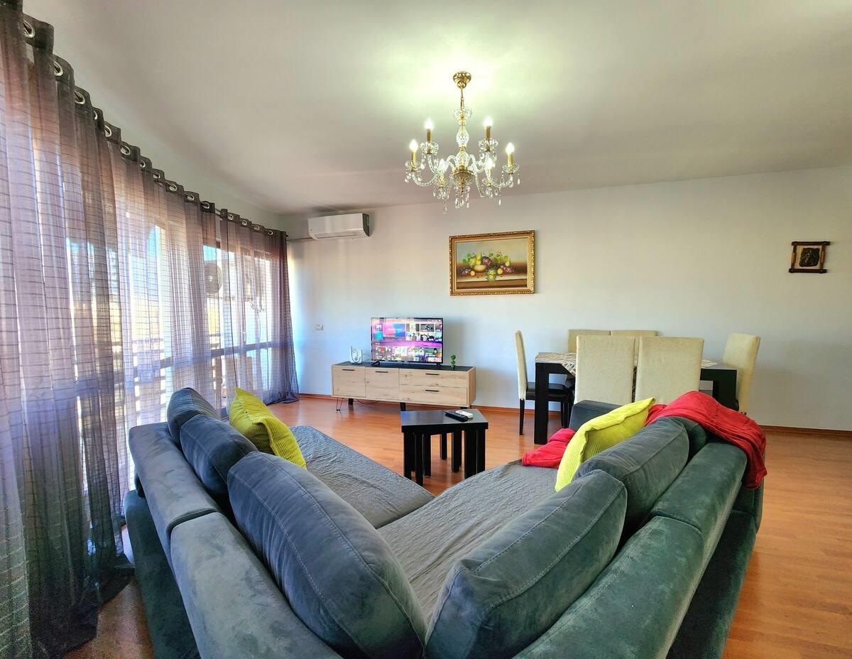 Apartment for RENT 1 + 1+CAR PARKING infornt of RING CENTER