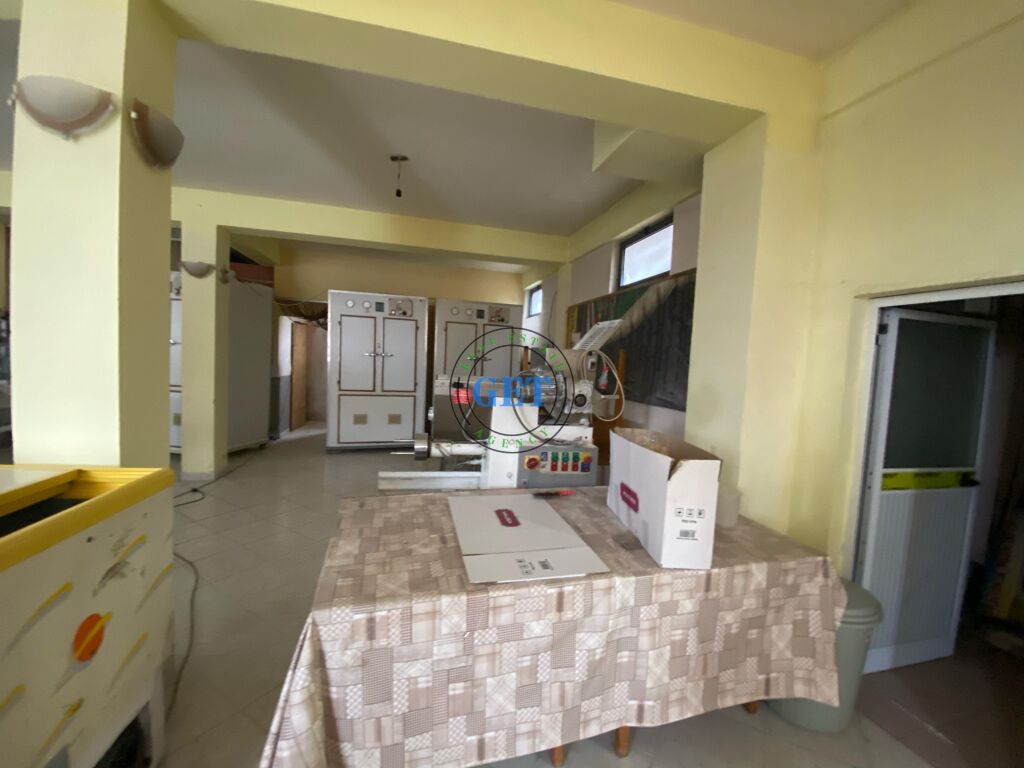 Jepet me qira kati i dytë i një shtëpie private