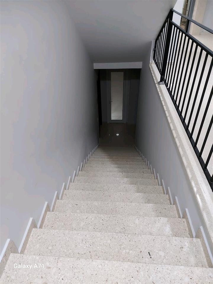 Shitet Apartament i ri i sapo ndertuar