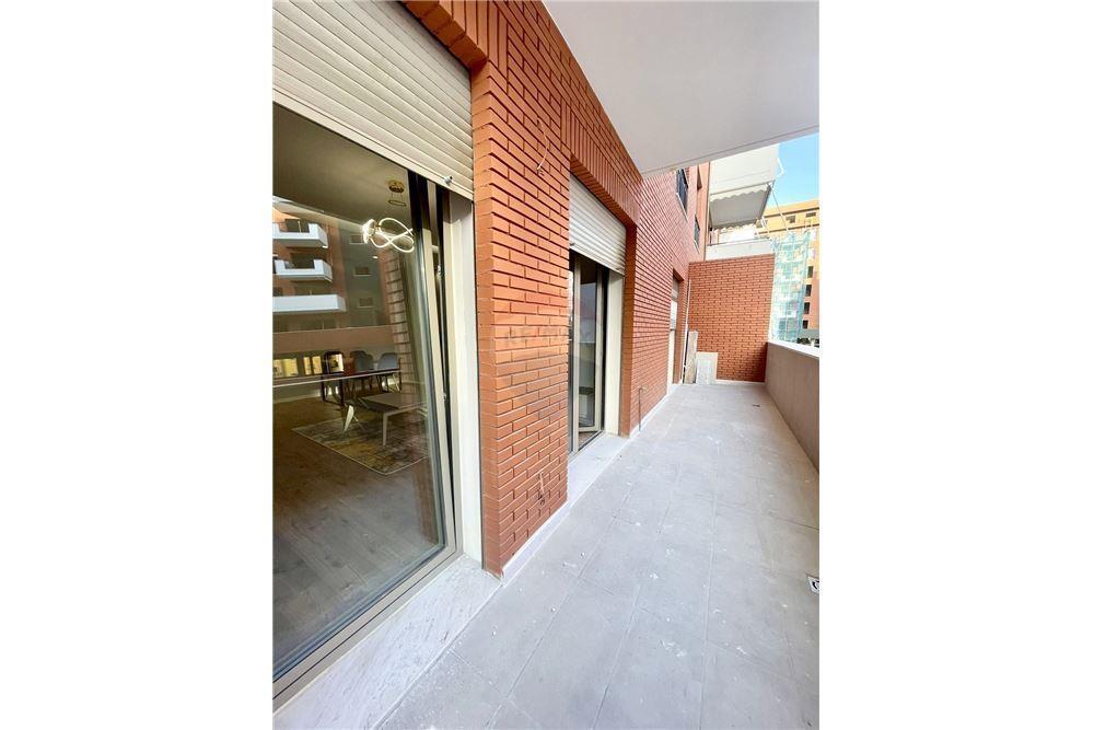 JEPET APARTAMENT 1+1 ME QIRA TEK DELIJOORGJI ! 800 €