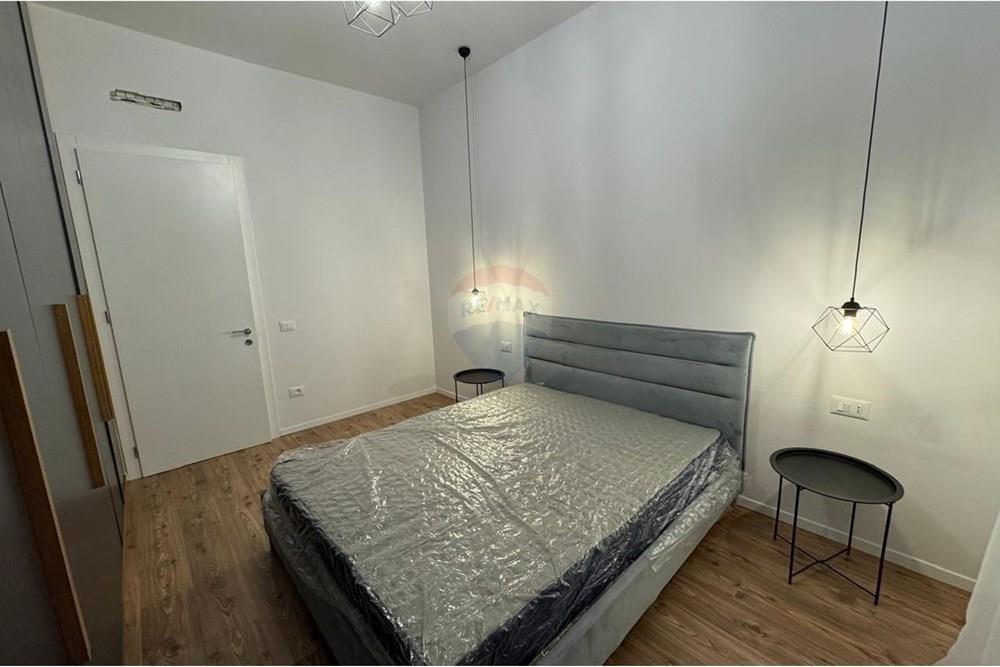 APARTAMENT 1+1 ME QIRA TEK KOMPLEKSI DELIJORGJI 800 €