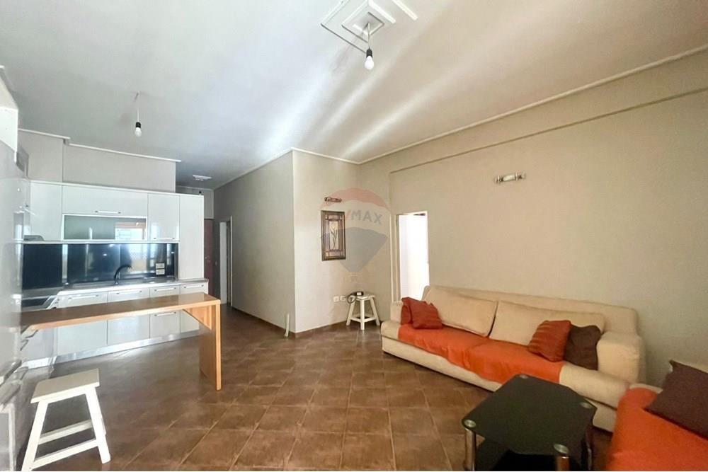 APARTAMENT 2+1 PER QERA TE PALLATET E VERDHA