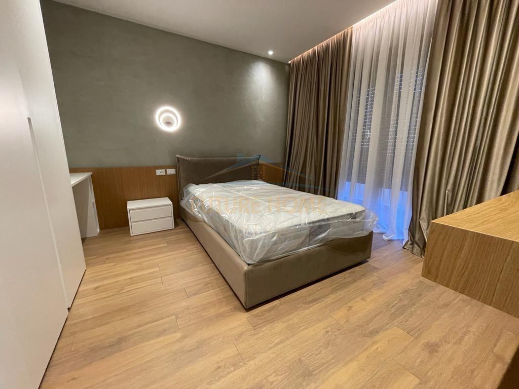 Qera, Vilë 3-Katëshe, TEG , Tiranë.