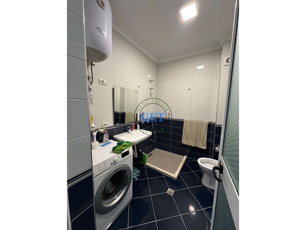 Shitet Apartament 2+1, Kompleksi Eka, Plazh