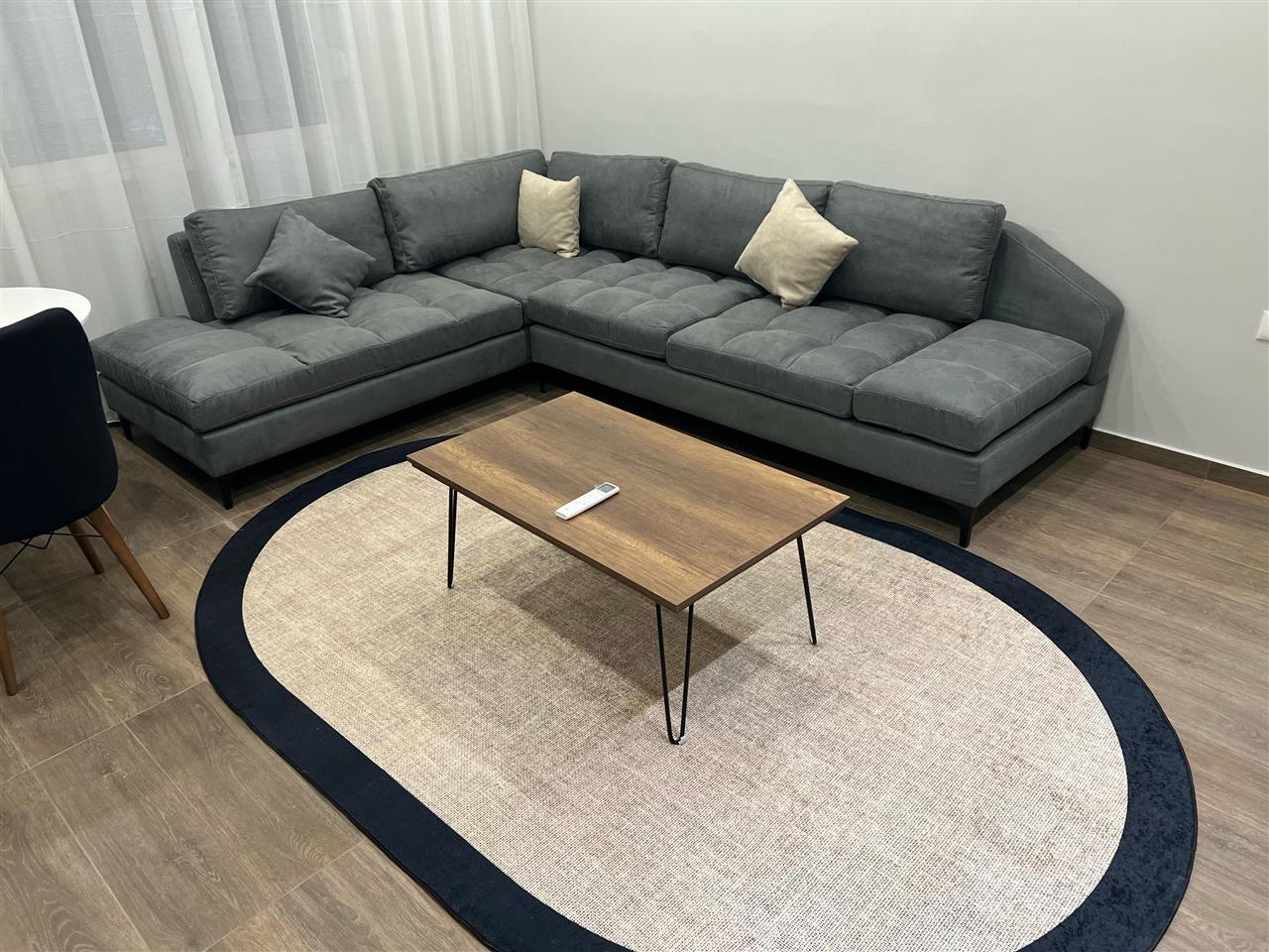 JEPET ME QERA APARTAMENT 1+1 ISH PARKU AUTOBUZAVE