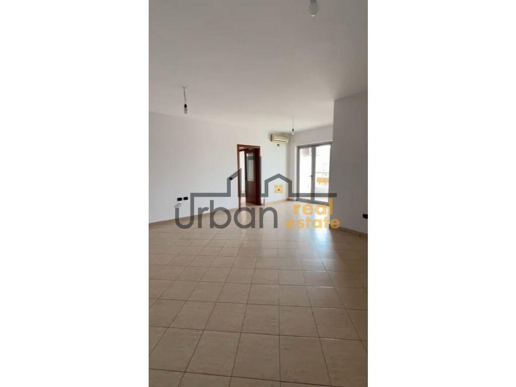 Qera, Apartament 2+1+2, Përballë Delijorgjit, Tiranë