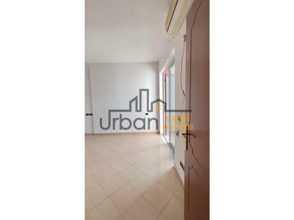 Qera, Apartament 2+1+2, Përballë Delijorgjit, Tiranë