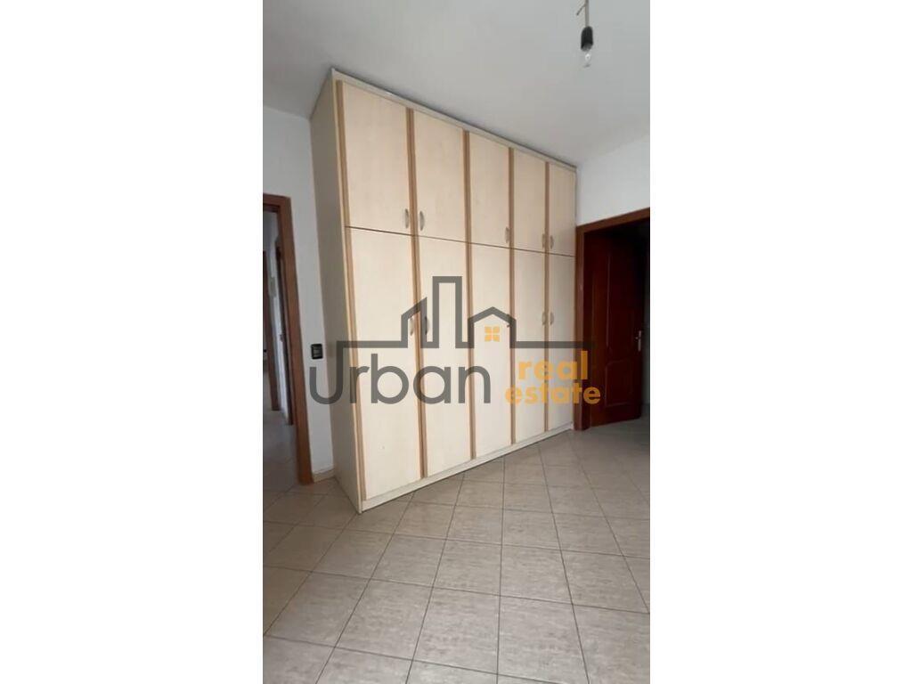 Qera, Apartament 2+1+2, Përballë Delijorgjit, Tiranë