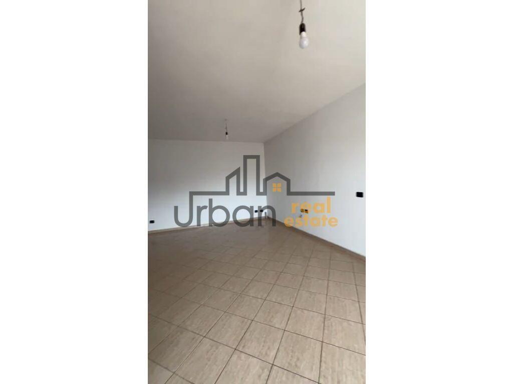 Qera, Apartament 2+1+2, Përballë Delijorgjit, Tiranë