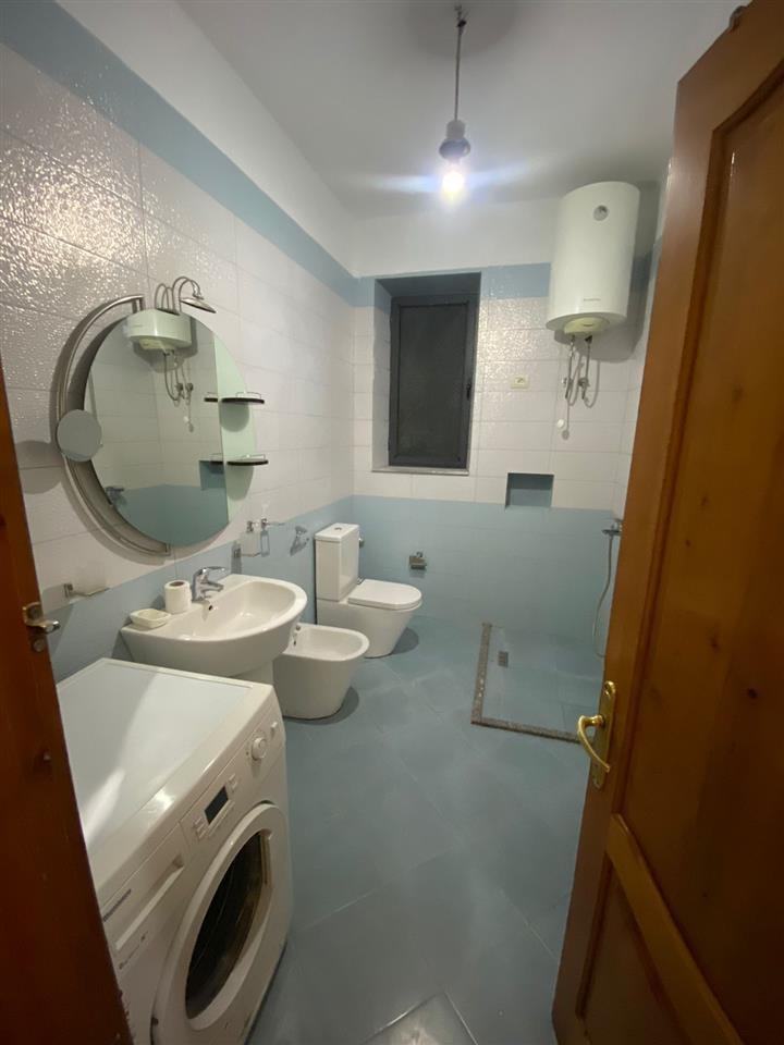 Jepet me qira apartament i ri 2+1 ne Laprake Tirane