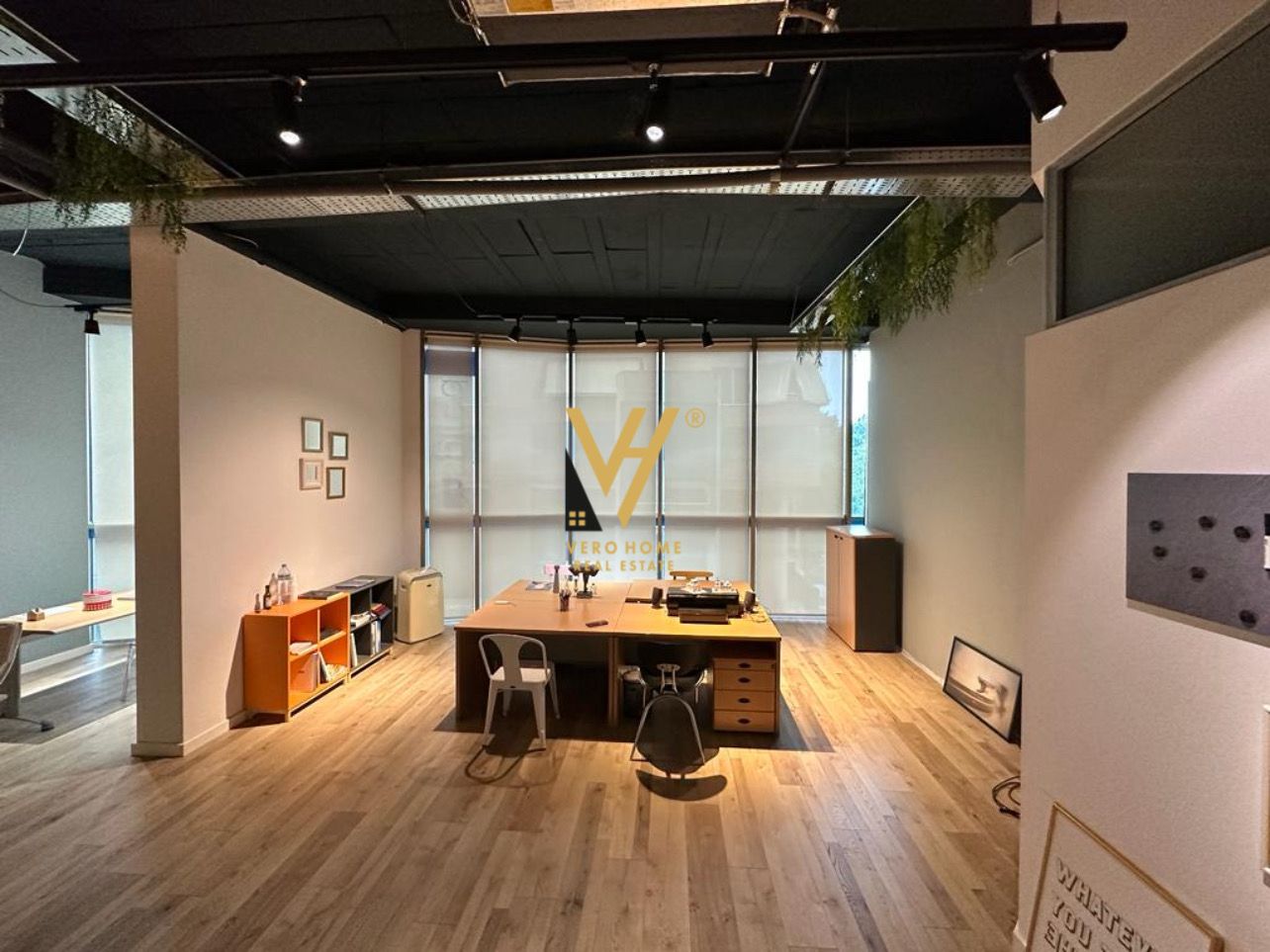 ZYRE 52 M2 ME QERA TE MYSLYM SHYRI 1.500 EURO