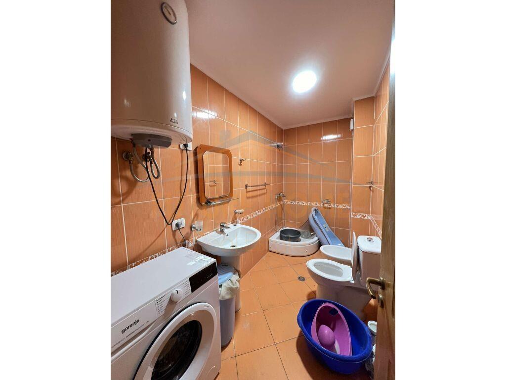 Shtepi 2+1+2 Tualete E Mobiluar