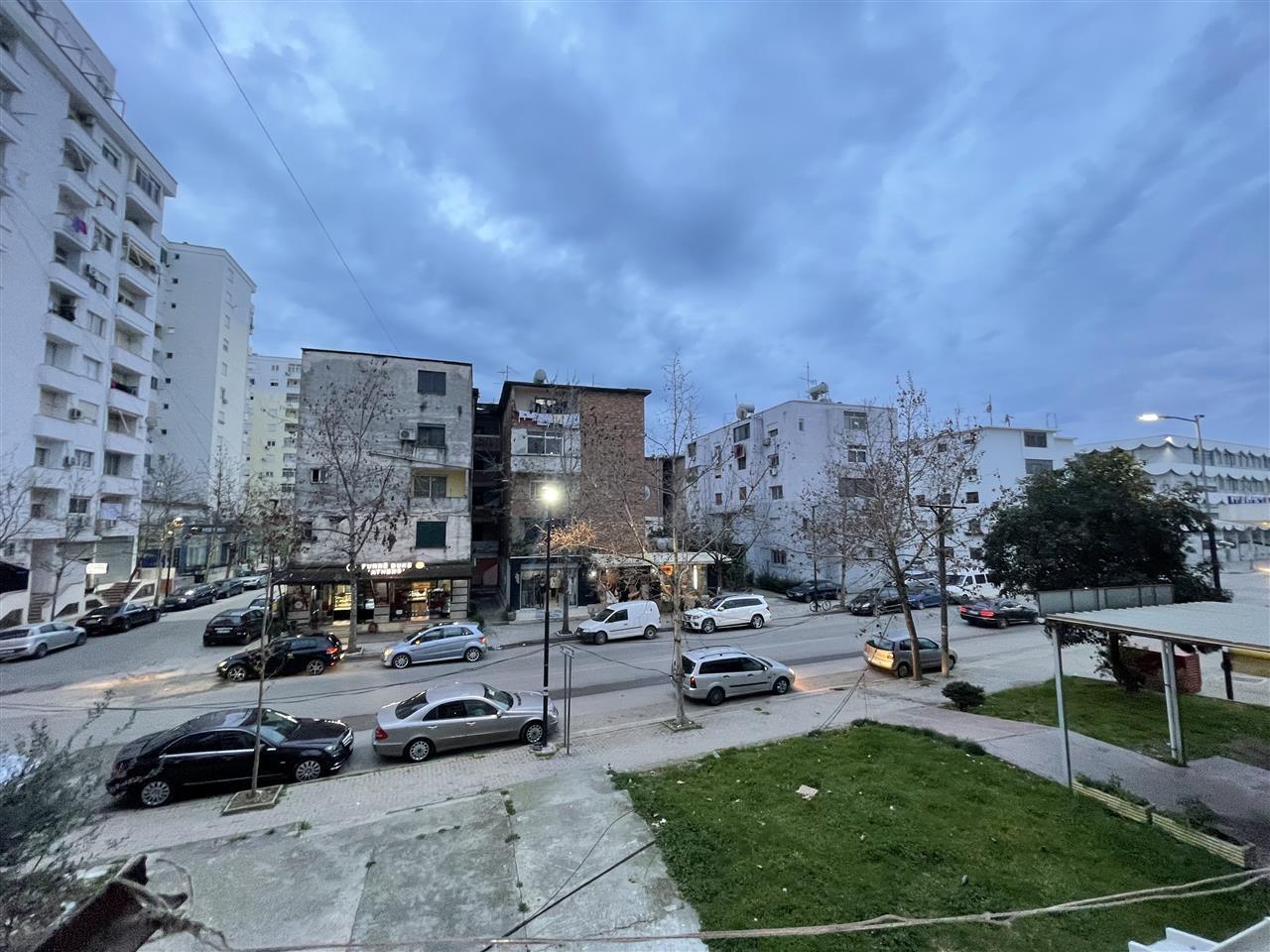 SHITET APARTAMENT 1+1 SHKOLLA QEMAL MICI,DURRES